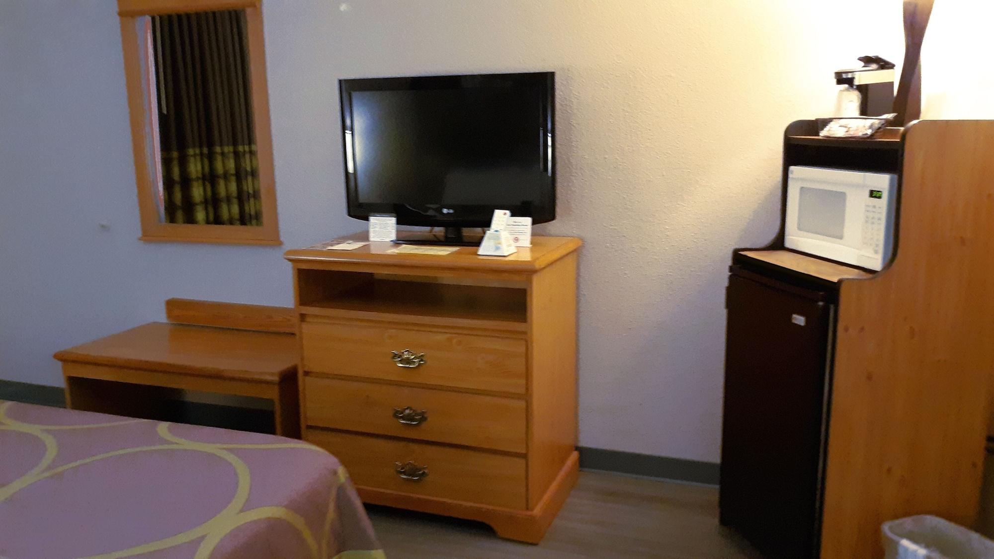Super 8 By Wyndham Fort Chiswell Wytheville Area Max Meadows Exteriör bild